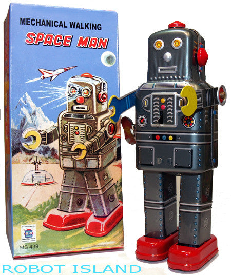 Mechanical Space Man Robot Tin Toy Wind-up with Cap – Robot